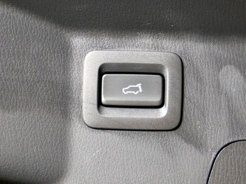 Used 2023 MAZDA CX-9 Carbon Edition image 17