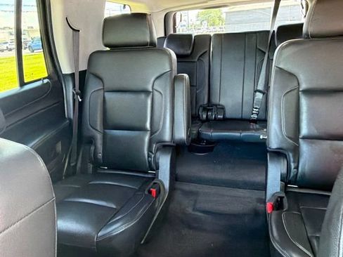 Used 2019 GMC Yukon SLT w/ Graphite Performance Edition AWD/4WD image 30
