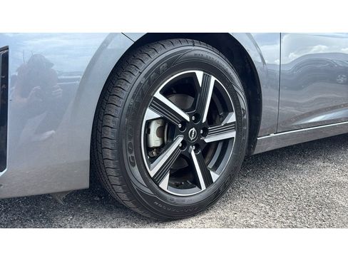Used 2024 Nissan Sentra SV FWD image 10