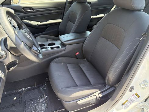 Used 2023 Nissan Altima 2.5 S FWD image 18