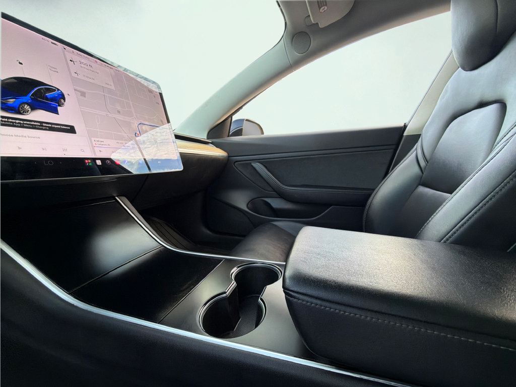 Used 2019 Tesla Model 3 Standard Range Plus RWD image 19