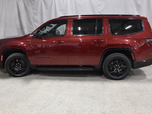 Used 2024 Jeep Wagoneer Series II image 5