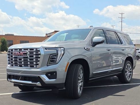 New 2026 GMC Yukon Denali w/ Denali Reserve Package AWD/4WD image 13