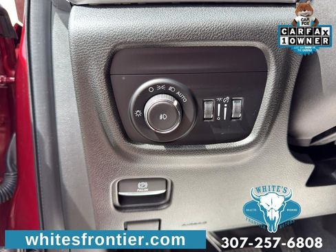 Used 2023 Jeep Grand Cherokee L Limited w/ Black Appearance Package AWD/4WD image 13