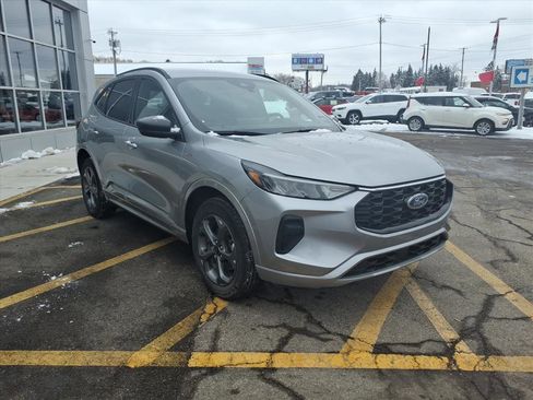 Used 2024 Ford Escape ST-Line w/ Tech Pack #1 image 7