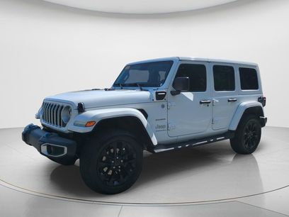 Used 2024 Jeep Wrangler Unlimited Sahara w/ Technology Group