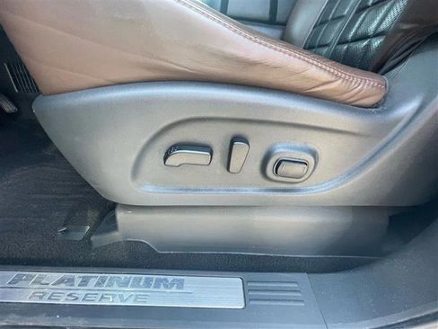 Used 2018 Nissan Titan Platinum Reserve w/ Platinum Utility Package image 8