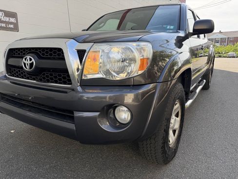 Used 2011 Toyota Tacoma 4x4 Double Cab w/ SR5 Pkg #2 image 10