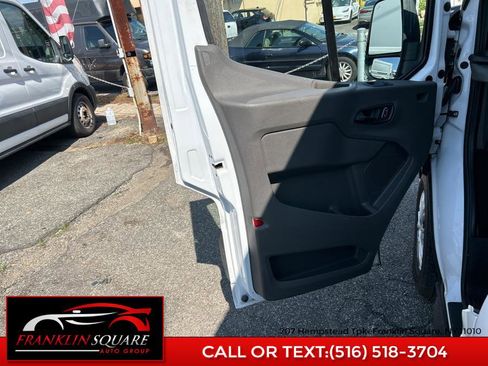 Used 2022 Ford Transit 350 XLT image 15