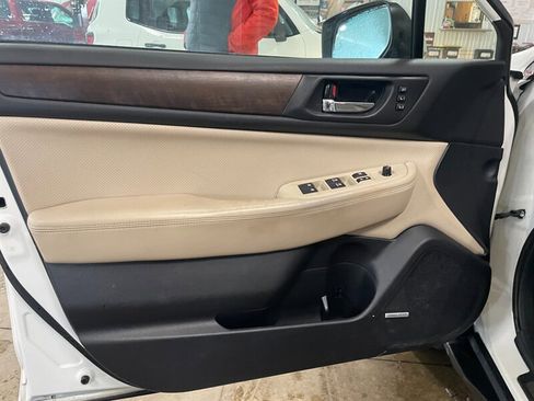 Used 2015 Subaru Outback 2.5i Limited image 21