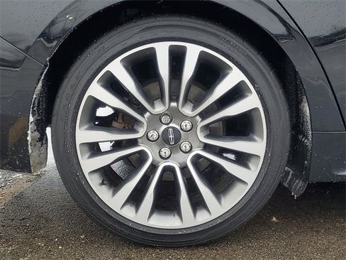 Used 2017 Lincoln Continental Reserve w/ Technology Package image 9