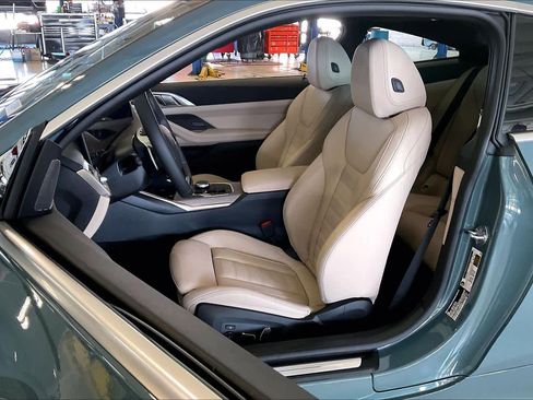 New 2026 BMW 430i Coupe w/ Premium Package image 9