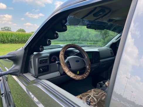 Used 2004 Ford F250 Lariat image 30