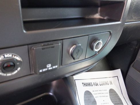 Used 2020 Chevrolet Express 3500 w/ Power Convenience Package RWD image 15