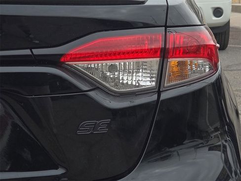 Certified 2024 Toyota Corolla SE image 12