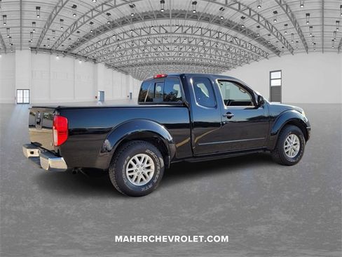Used 2017 Nissan Frontier SV image 7