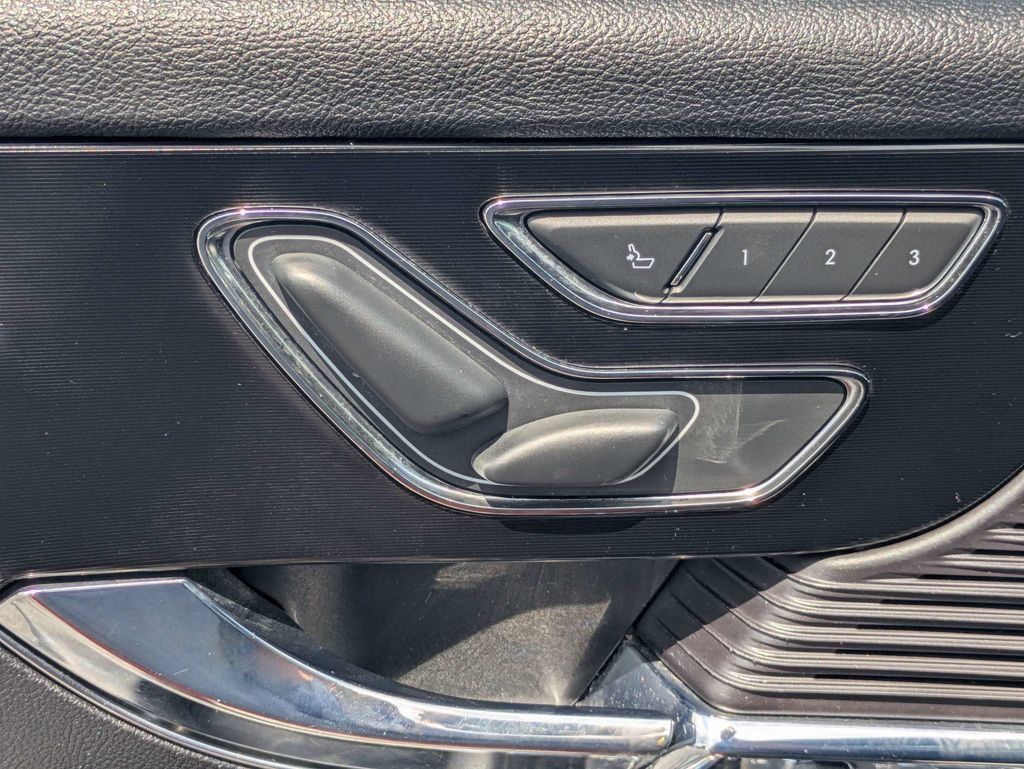 Used 2022 Lincoln Corsair AWD w/ Premium Package image 22