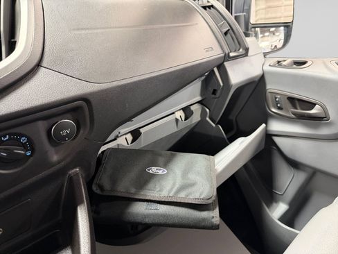 Used 2016 Ford Transit 150 XL RWD image 33