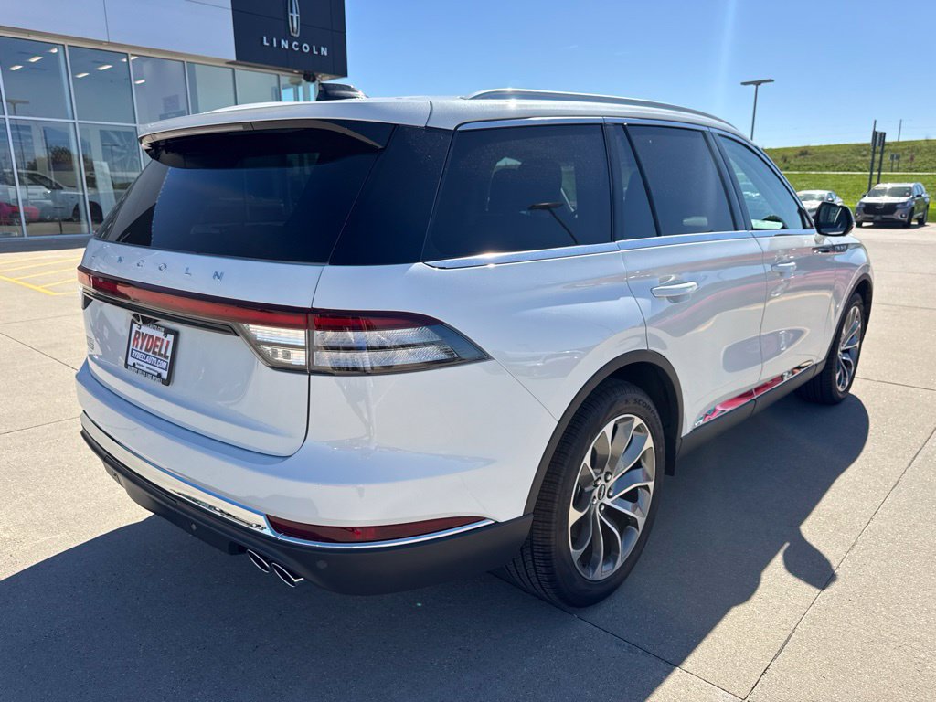 New 2027 Lincoln Aviator AWD image 15