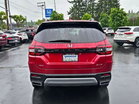 Certified 2025 Honda Pilot Elite image 15