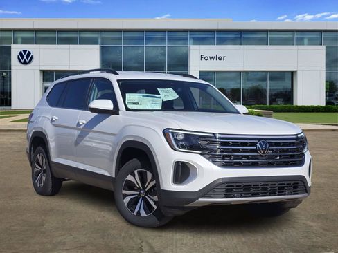 New 2026 Volkswagen Atlas SE image 1