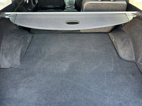 Used 2022 Genesis GV80 2.5T w/ Advanced Package 03 image 17