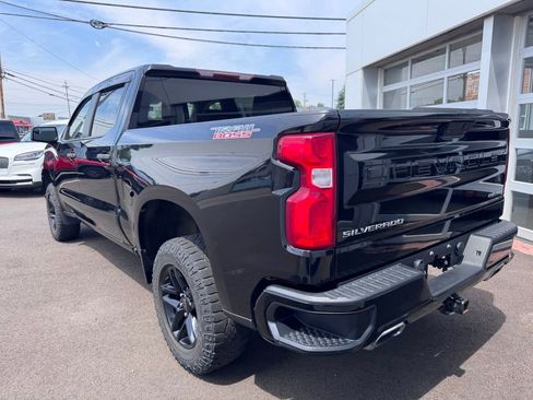 Used 2019 Chevrolet Silverado 1500 Custom Trail Boss w/ Custom Convenience Package AWD/4WD image 3