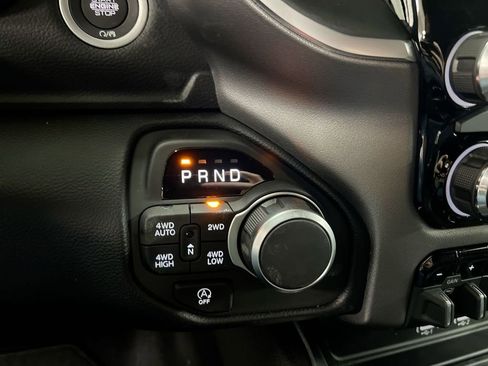 New 2026 RAM 1500 Big Horn AWD/4WD image 17