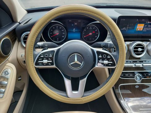 Used 2019 Mercedes-Benz C 300 Sedan w/ Premium Package image 19