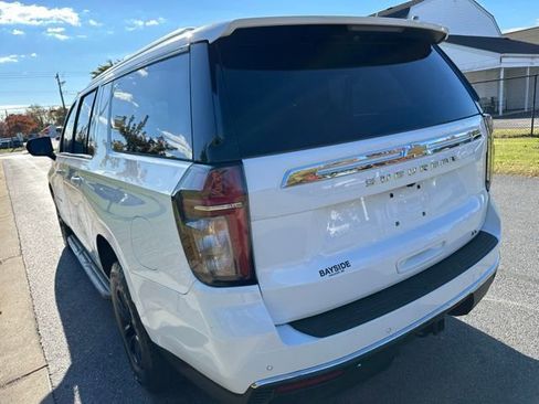 Used 2021 Chevrolet Suburban LT image 14