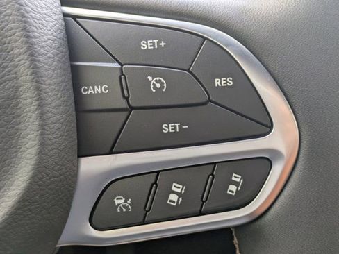 New 2026 Chrysler Pacifica Pinnacle w/ Trailer Tow Group image 22