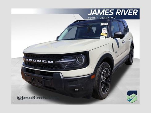 Used 2025 Ford Bronco Sport Outer Banks w/ Outer Banks Tech Package+ AWD/4WD image 1