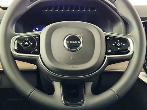 New 2026 Volvo XC90 B6 Plus w/ Protection Package Premier AWD/4WD image 25