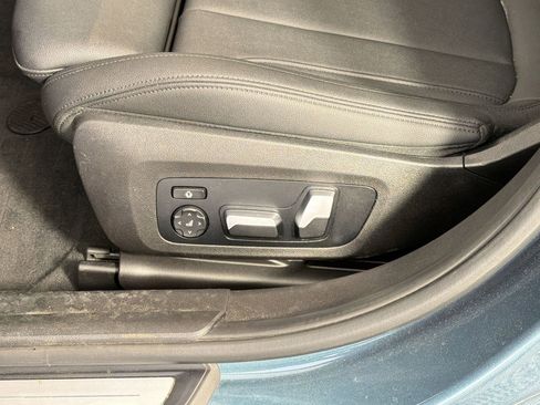 Used 2021 BMW 330i Sedan w/ Convenience Package RWD image 14