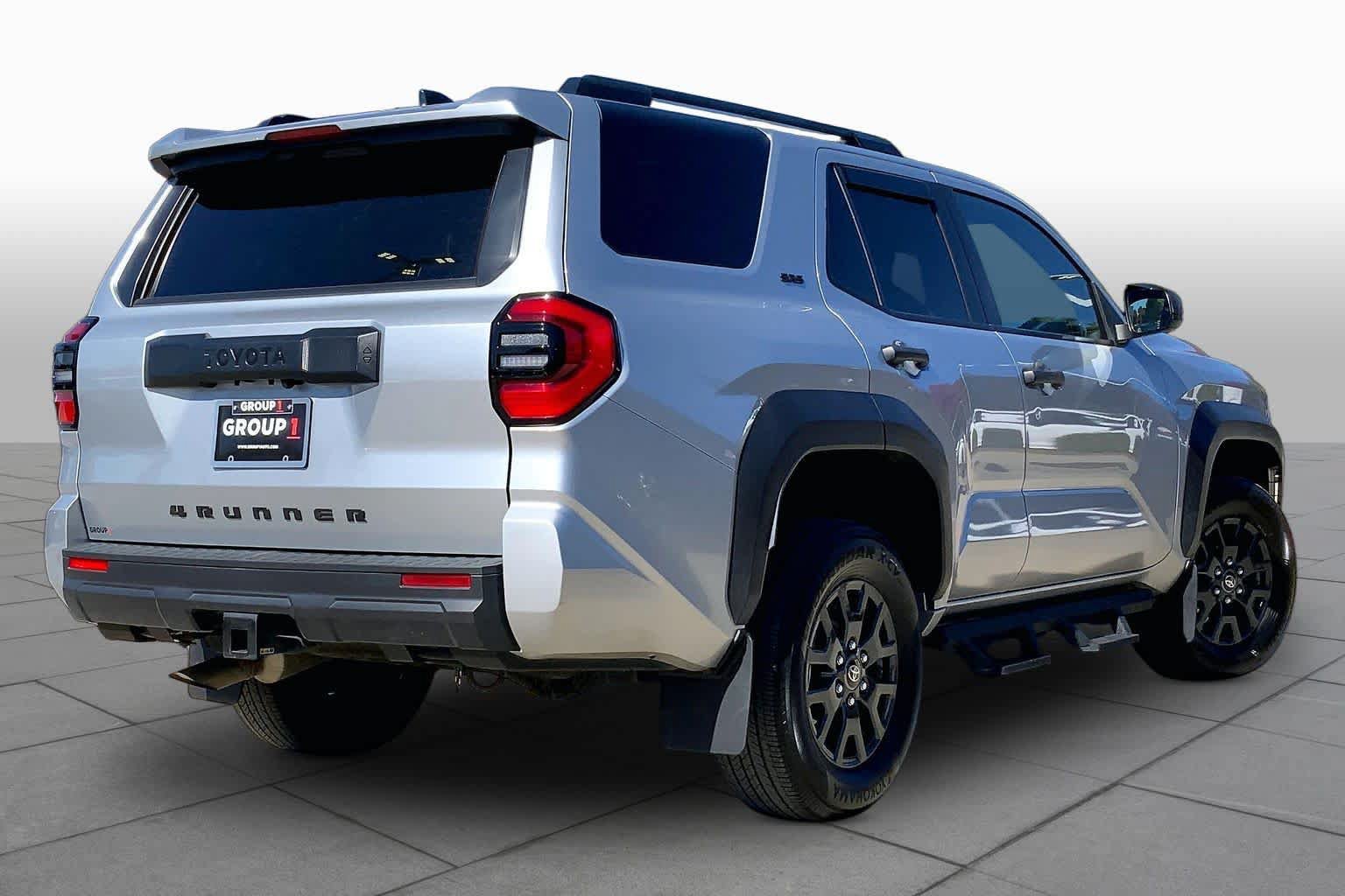 Used 2025 Toyota 4Runner SR5 RWD image 13