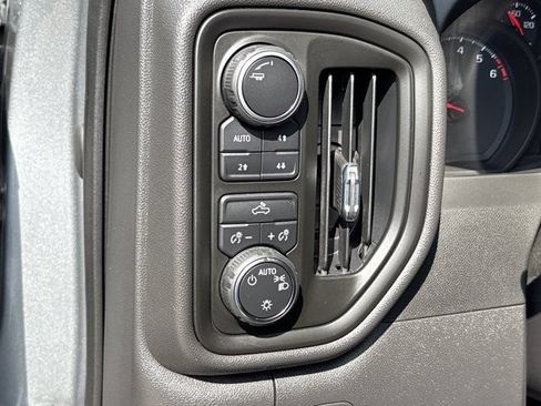 Used 2023 Chevrolet Silverado 1500 Custom Trail Boss w/ LPO, Dark Essentials Package AWD/4WD image 24