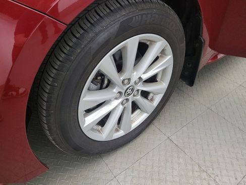 Used 2023 Toyota Corolla LE w/ LE Premium Package image 31