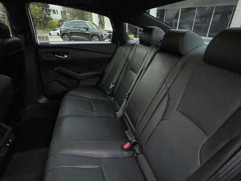 Used 2025 Honda Accord Sport image 24