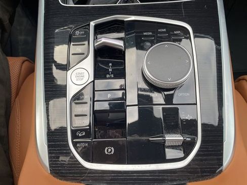 Used 2023 BMW X7 xDrive40i w/ M Sport Package image 35