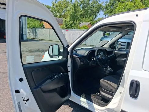 Used 2020 RAM ProMaster City Tradesman FWD image 12