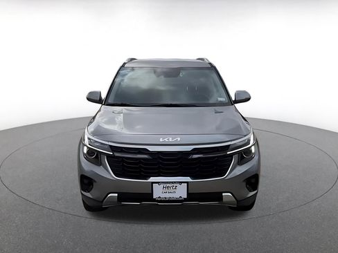 Used 2025 Kia Seltos S image 4
