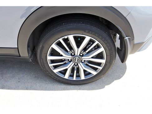 Used 2024 Nissan Kicks SV FWD image 9