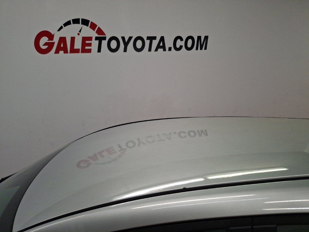 Used 2015 Nissan Leaf S w/ Charge Package FWD image 8