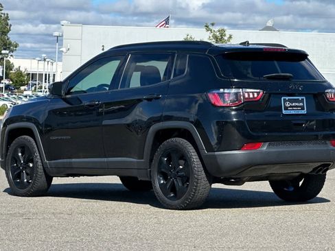 Used 2021 Jeep Compass Latitude w/ Sun and Sound Group AWD/4WD image 7