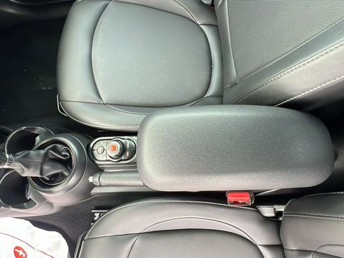 Used 2019 MINI Cooper Convertible w/ Premium Package FWD image 12