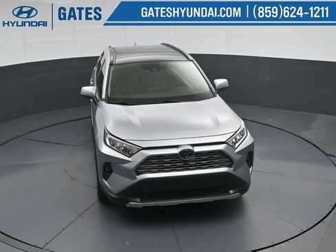 Used 2019 Toyota RAV4 Limited AWD/4WD image 51