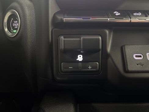 Used 2022 GMC Sierra 1500 SLT w/ SLT Premium Package image 21