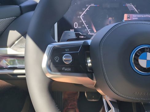 New 2026 BMW 750e xDrive image 26