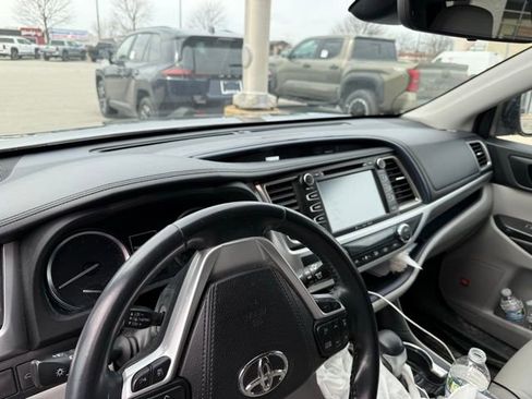 Used 2018 Toyota Highlander Limited image 8