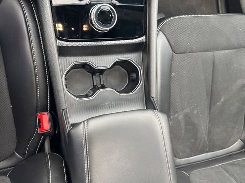 Used 2024 Jeep Grand Cherokee L Altitude image 17